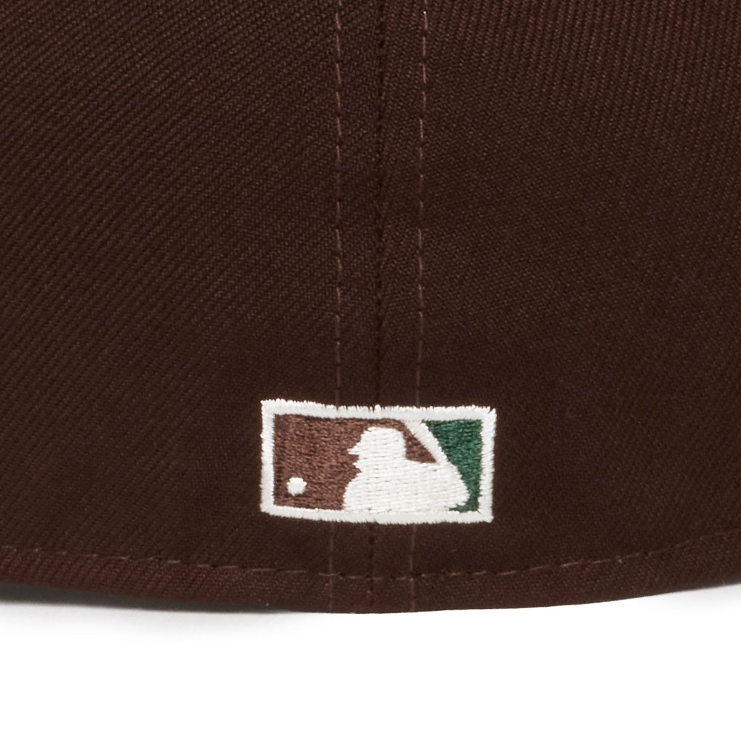 New York Yankees Dark Brown Beef and Broccoli 2000 World Series