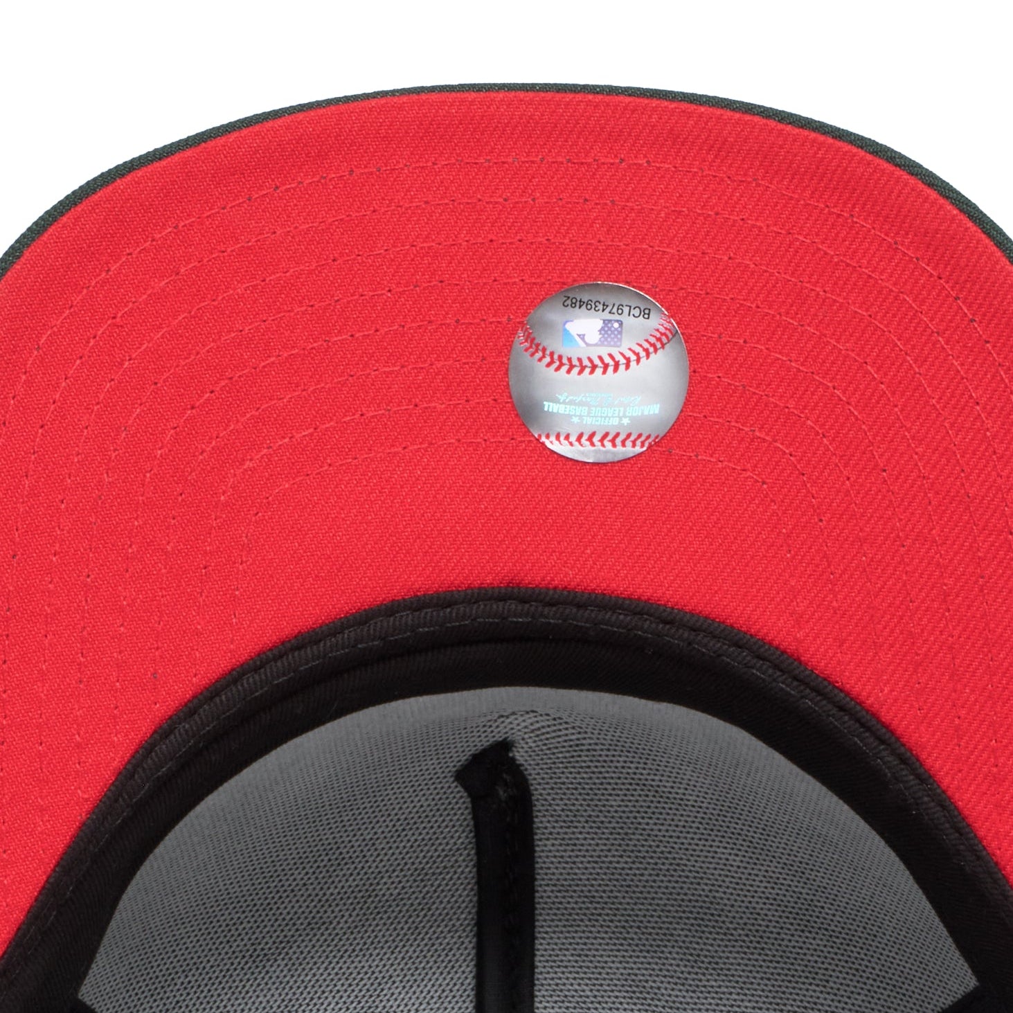 New York Yankees Dark Green Red Heart 950 AFrame Snap Back