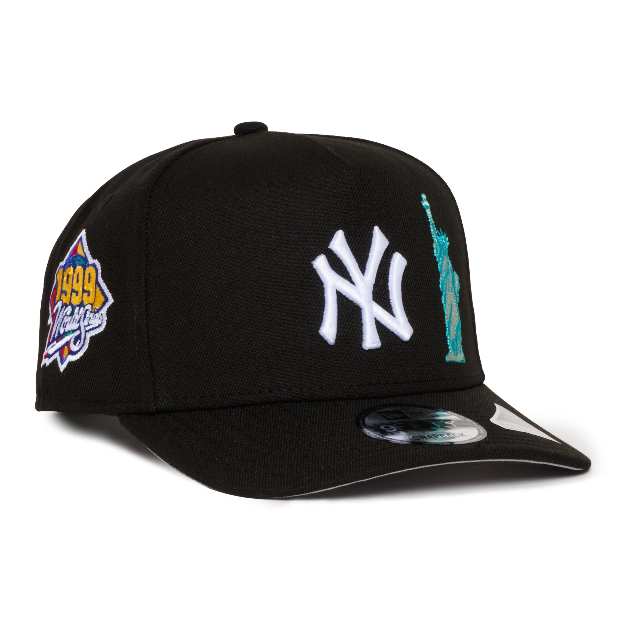 New York Yankees All Black with Statue 950 AFrame 99 WS Snap Back