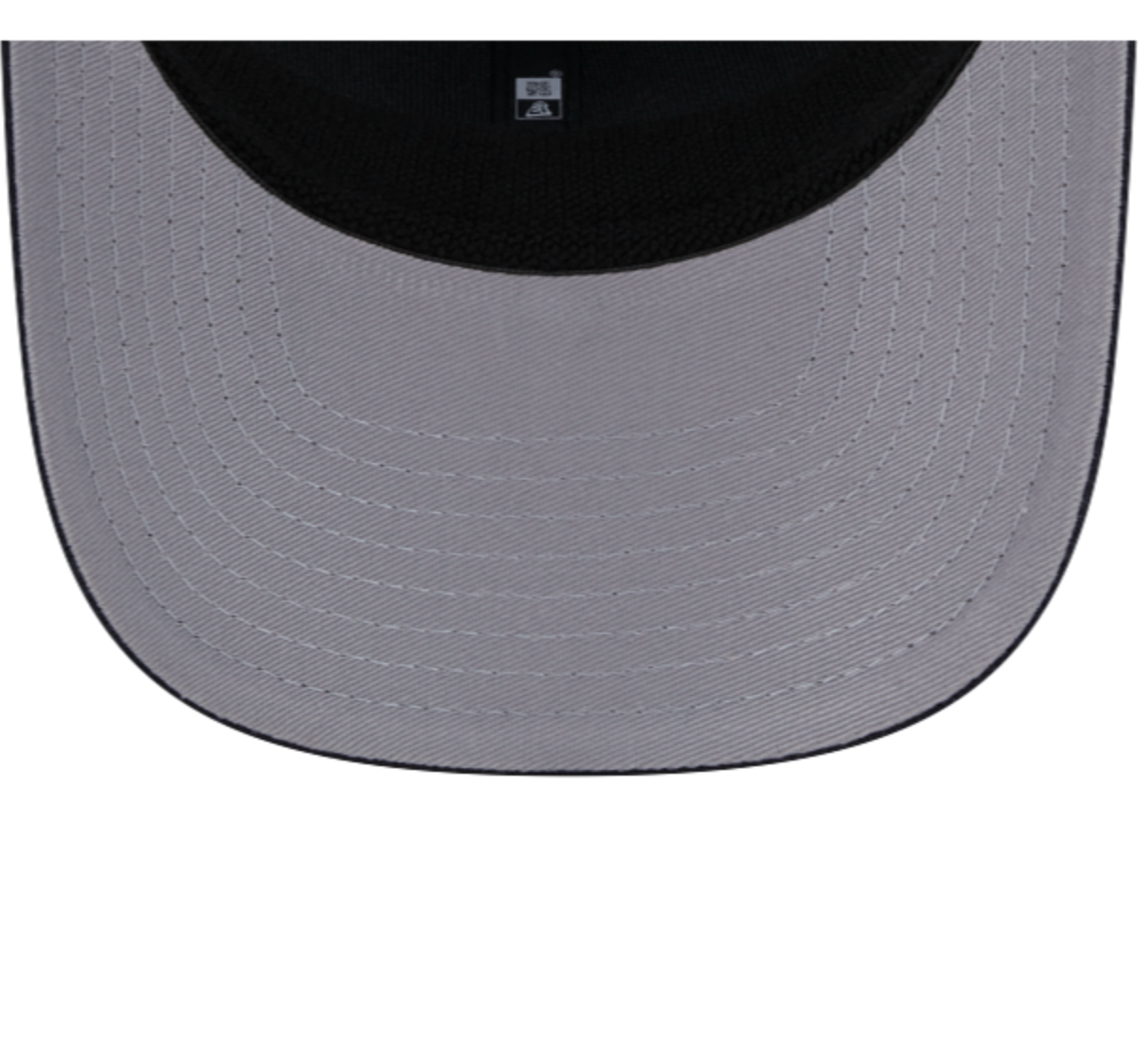 New York Yankees Navy Mesh 9SEVENTY Stretch- Snapback